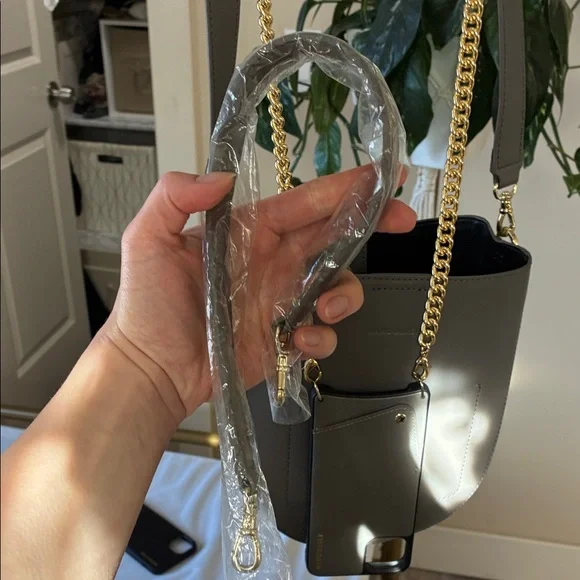 Bandolier Sloane Crossbody Bag and Attachments - Picture 8 of 8